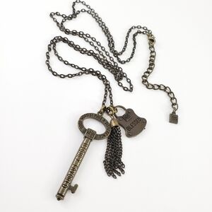 Good Works necklace antique brass - key + tassel + lock pendants layer necklace